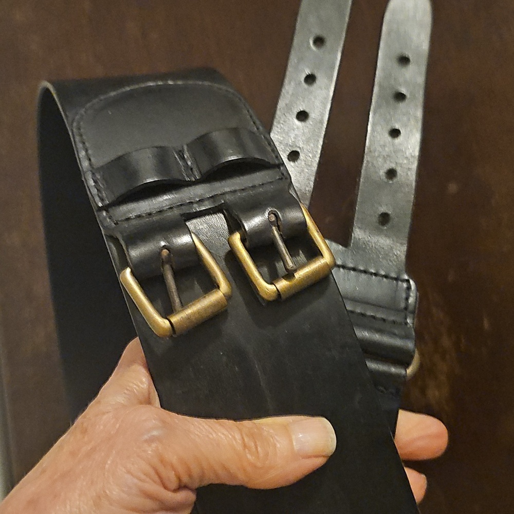 OSPREY OF LONDON vintage NWT   black calfskin belt size 65 ( 26" waist